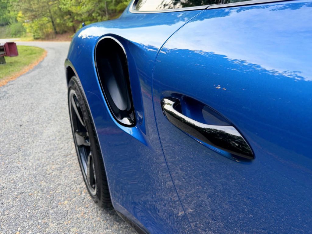 2018 Porsche 911 Image 37
