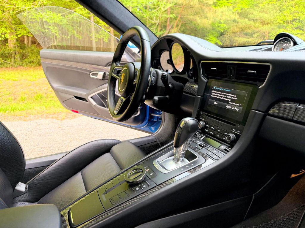 2018 Porsche 911 Image 68