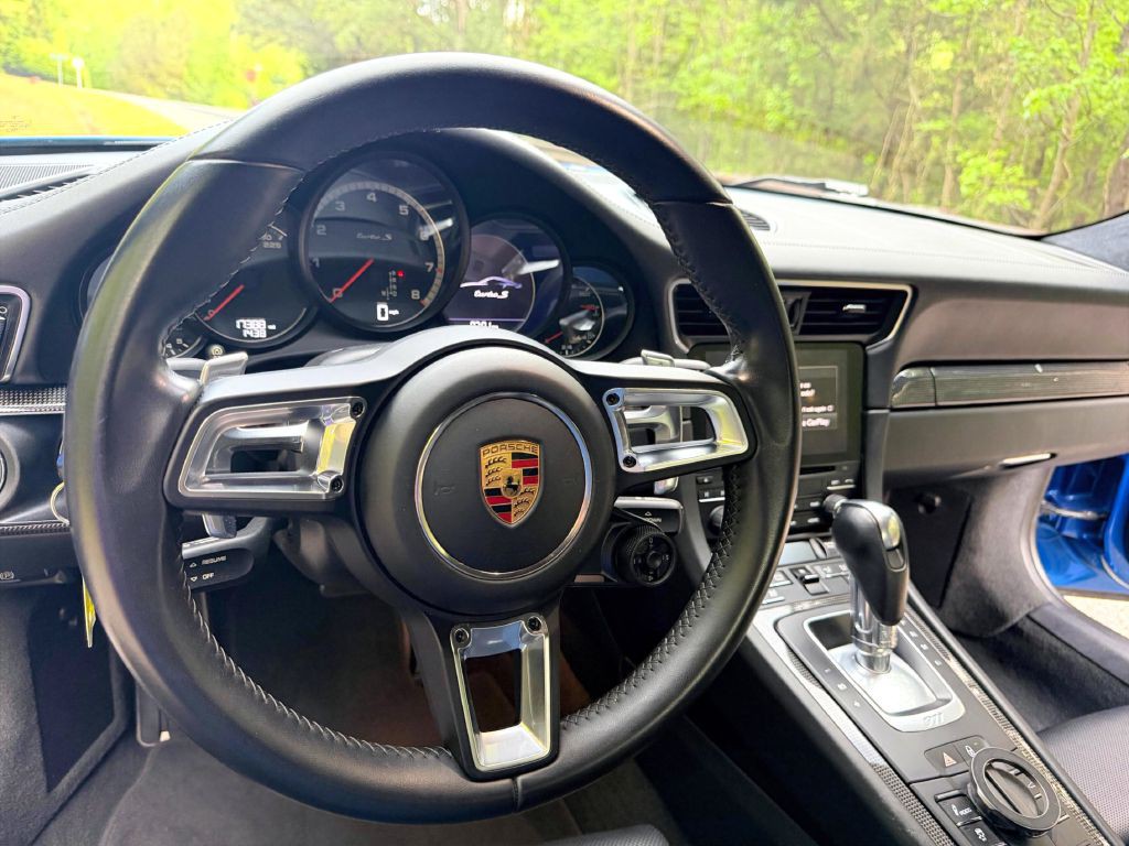2018 Porsche 911 Image 72