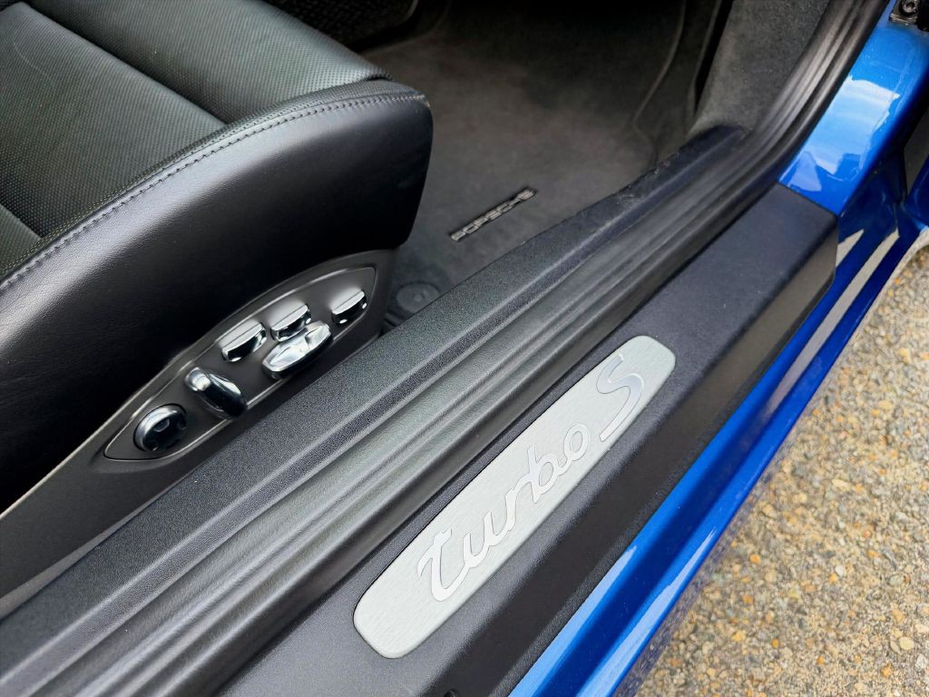 2018 Porsche 911 Image 79