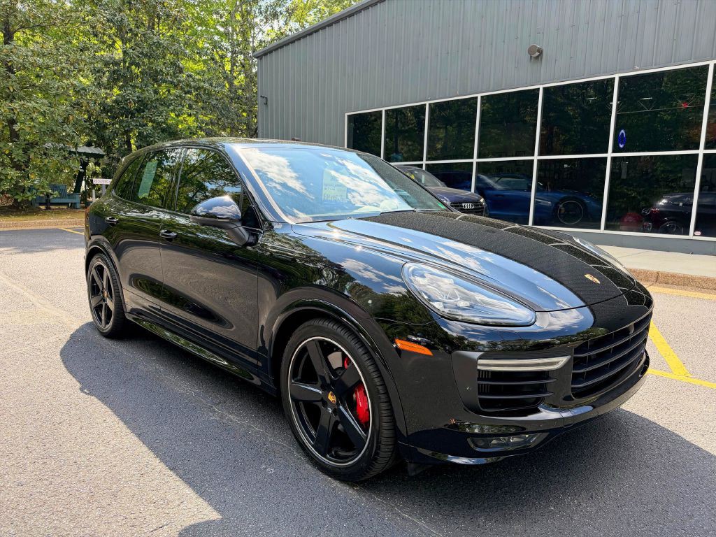 2018 Porsche Cayenne Image 9