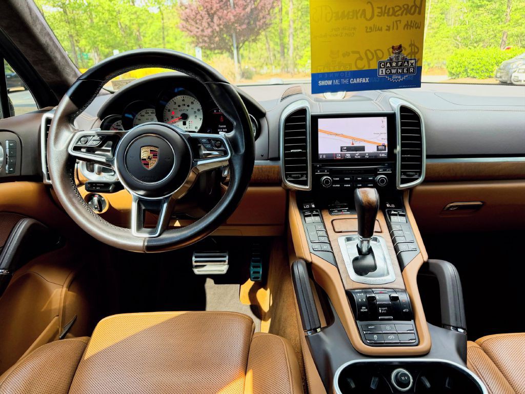 2018 Porsche Cayenne Image 10