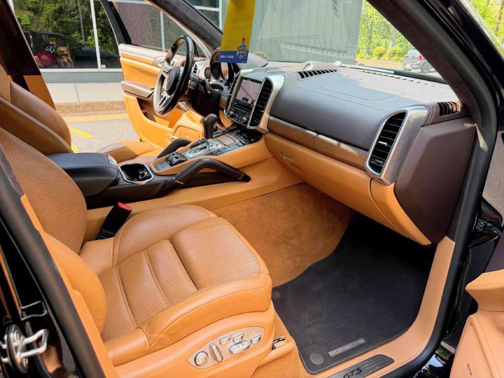 2018 Porsche Cayenne Image 15