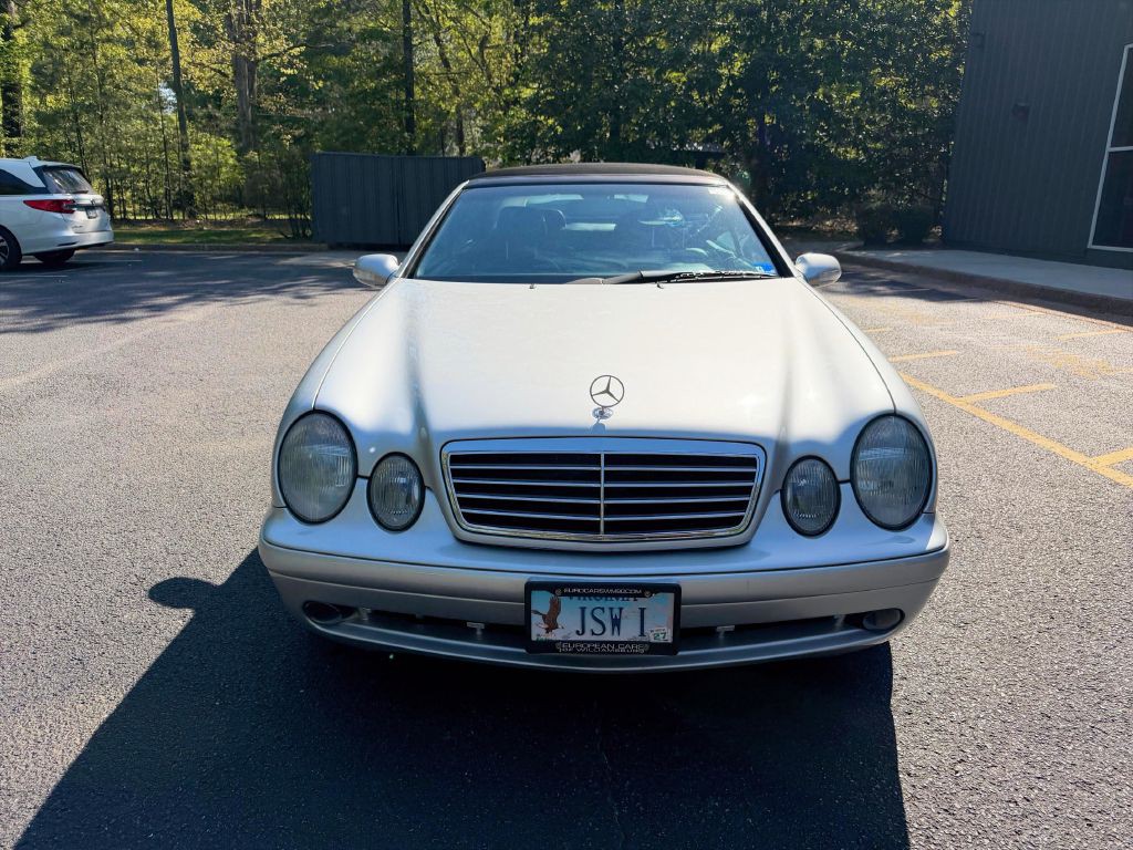 2002 Mercedes-Benz CLK-Class Image 2
