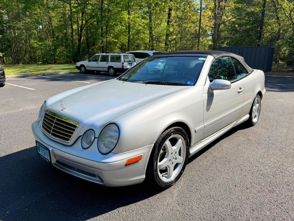 2002 Mercedes-Benz CLK-Class Image 3
