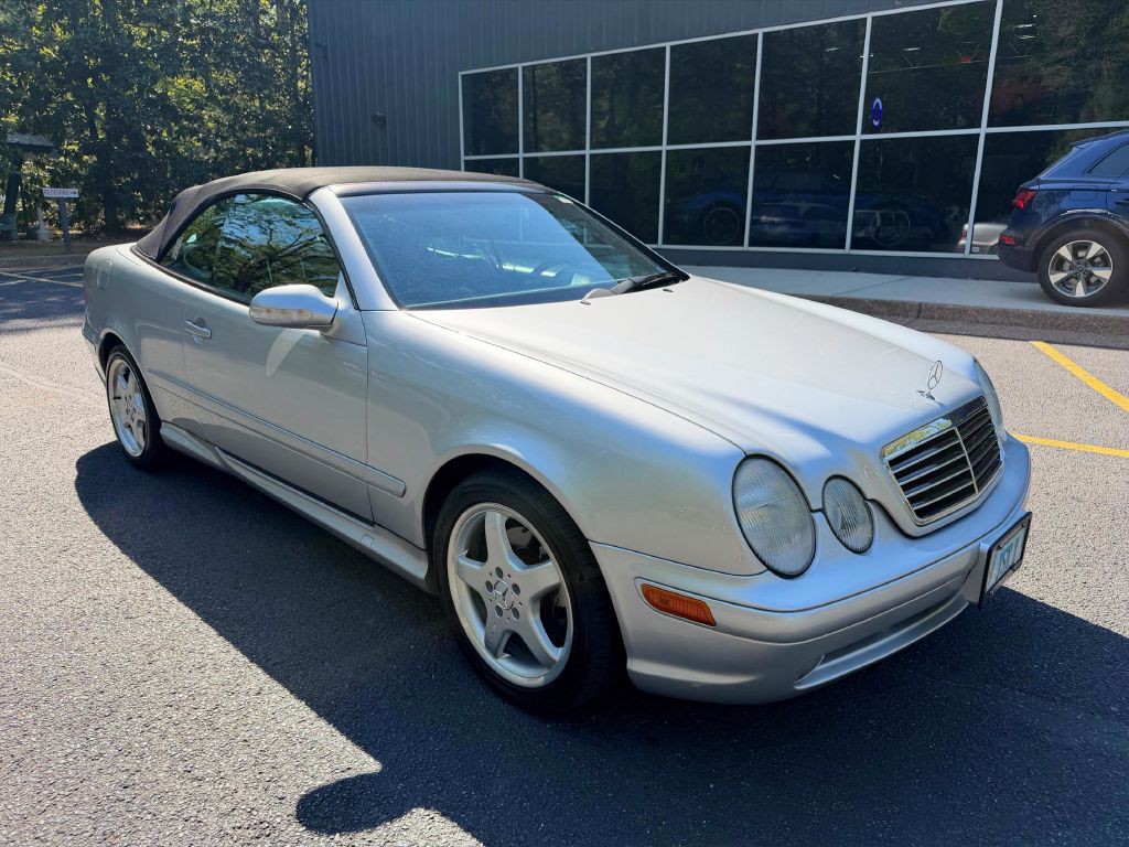 2002 Mercedes-Benz CLK-Class Image 9