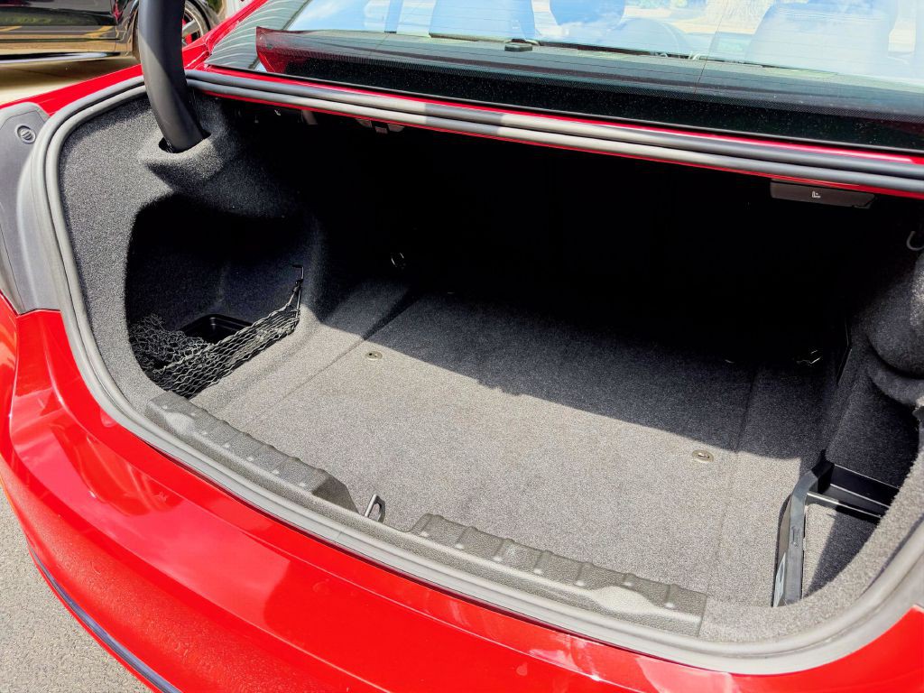 2016 BMW 3 Series Image 15