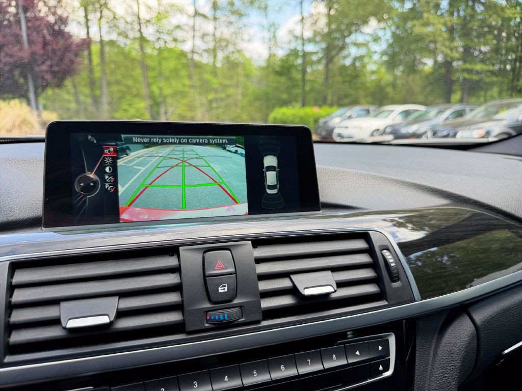 2016 BMW 3 Series Image 19
