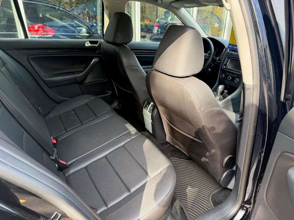 2014 Volkswagen Jetta Image 9