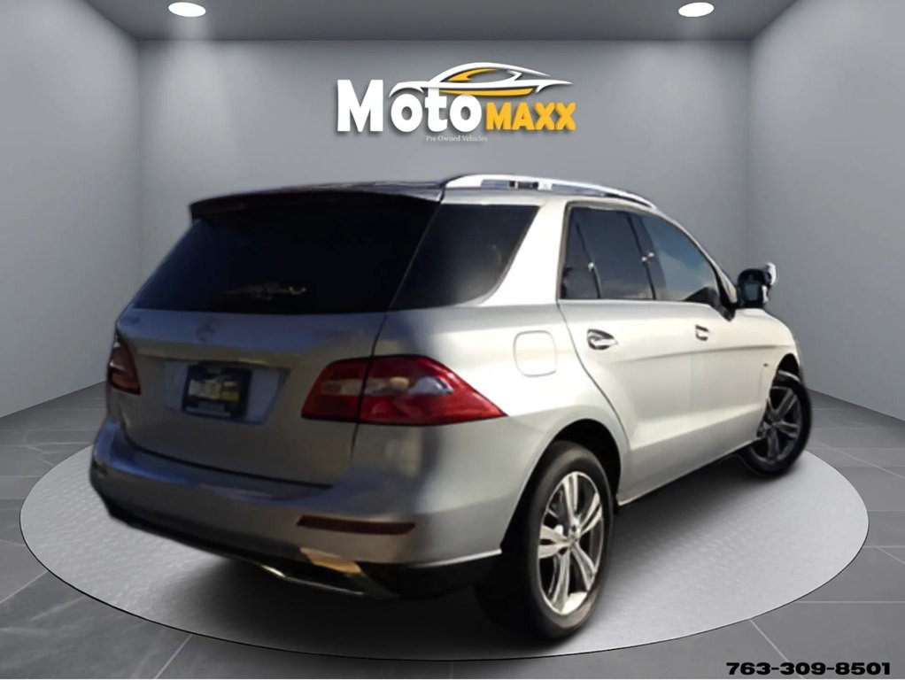 2012 Mercedes-Benz M-Class Image 3