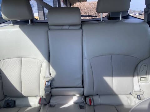 2014 Subaru Outback Image 10