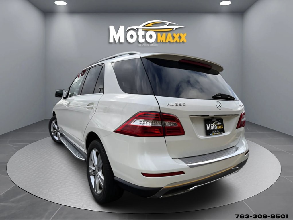 2013 Mercedes-Benz M-Class Image 3