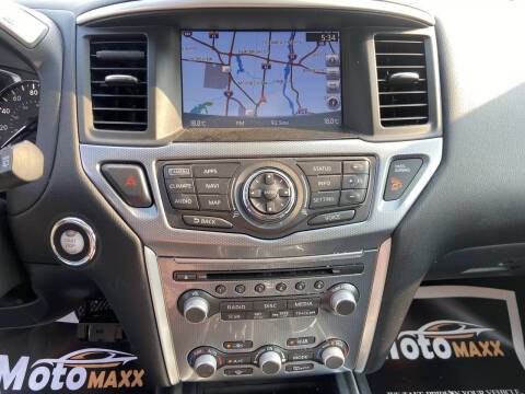 2017 Nissan Pathfinder Image 6