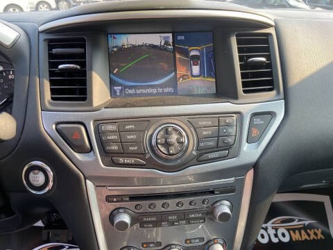 2017 Nissan Pathfinder Image 10