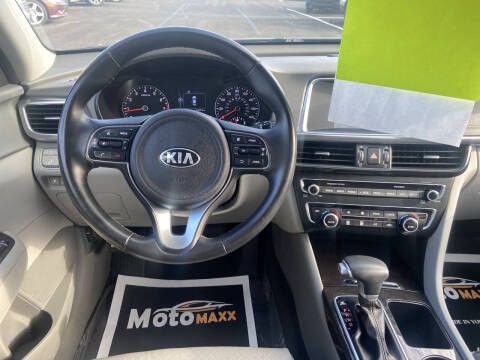 2018 Kia Optima Image 12