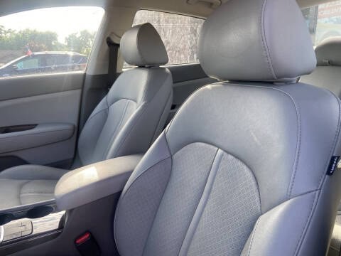 2018 Kia Optima Image 14