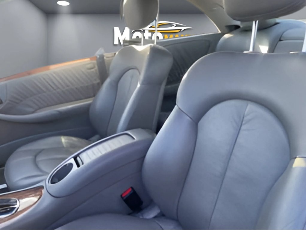 2008 Mercedes-Benz CLK-Class Image 8