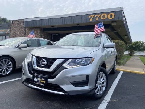 2017 Nissan Rogue Image 2