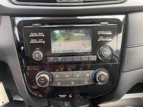 2017 Nissan Rogue Image 7