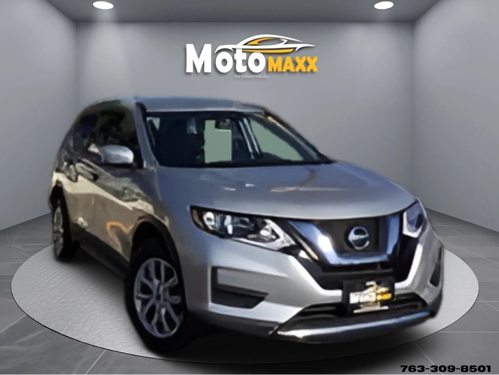 2017 Nissan Rogue Image 1