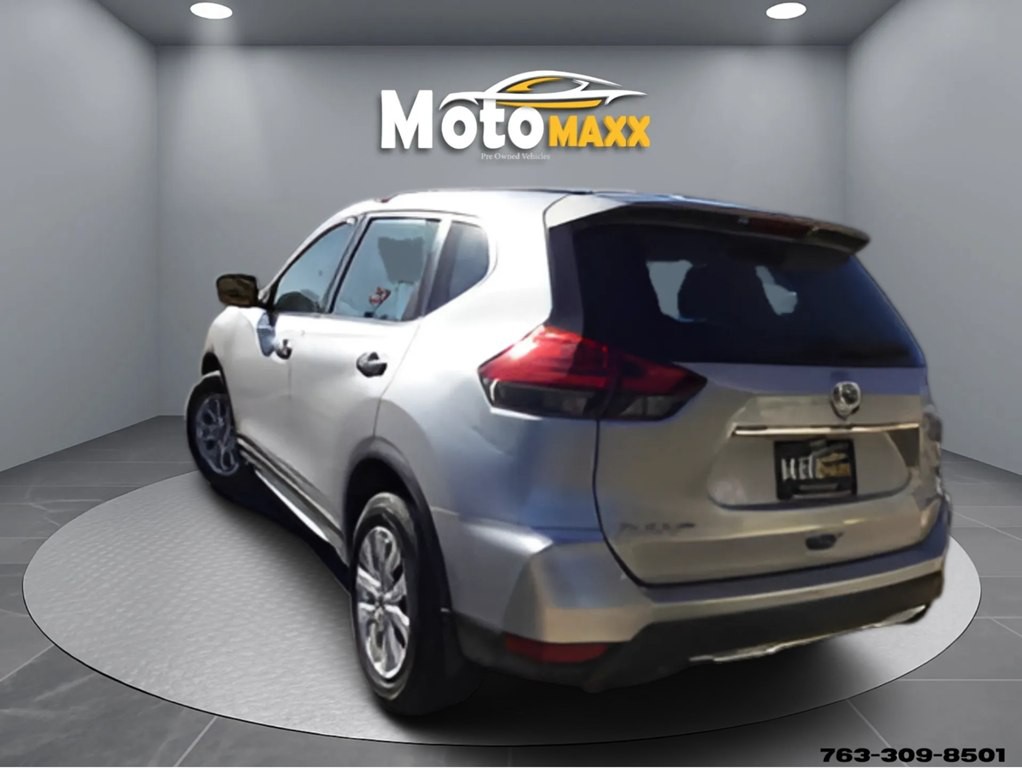 2017 Nissan Rogue Image 3