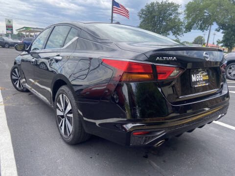 2019 Nissan Altima Image 3