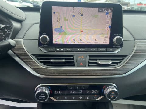 2019 Nissan Altima Image 7