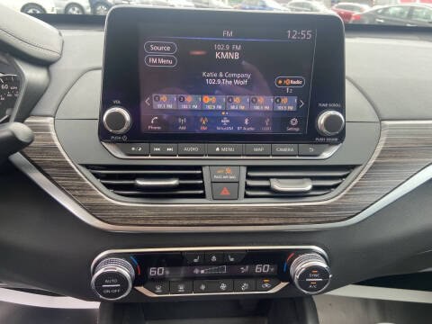 2019 Nissan Altima Image 10