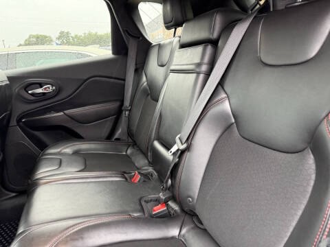 2019 Jeep Cherokee Image 15