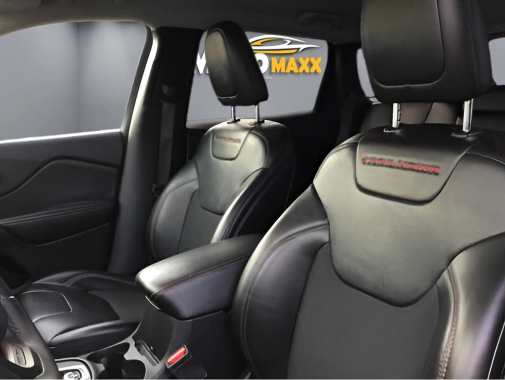 2019 Jeep Cherokee Image 8