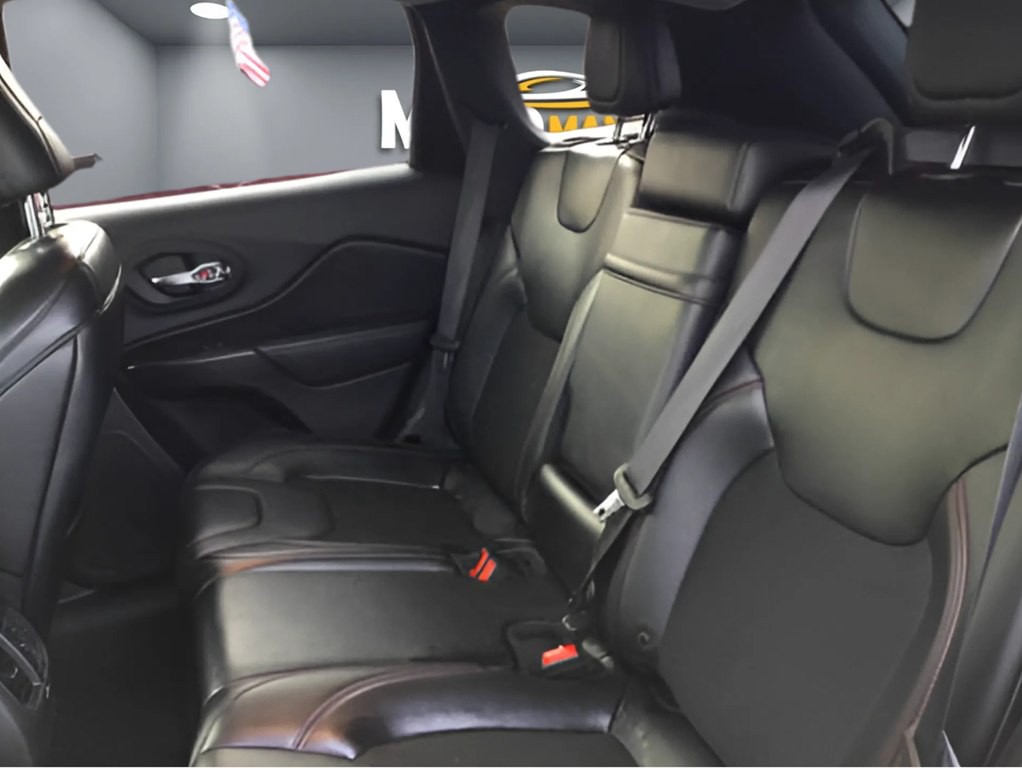 2019 Jeep Cherokee Image 9