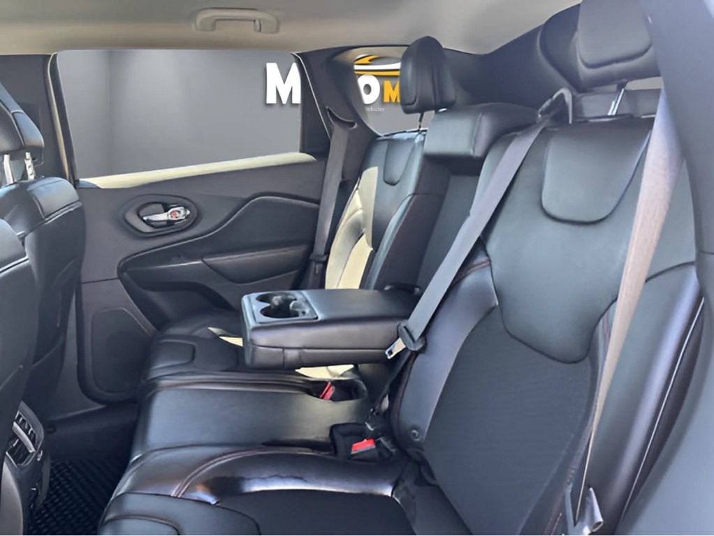 2019 Jeep Cherokee Image 8