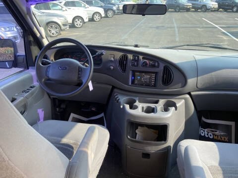 2005 Ford Econoline Image 6