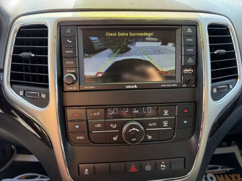 2012 Jeep Grand Cherokee Image 6