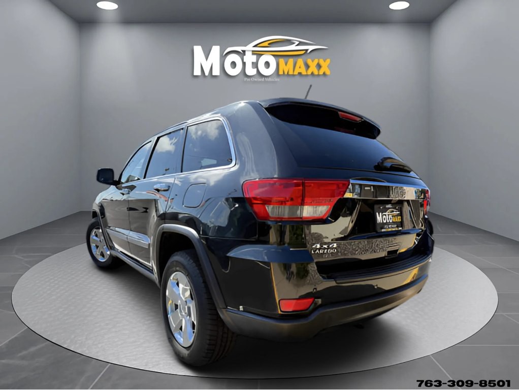 2012 Jeep Grand Cherokee Image 3