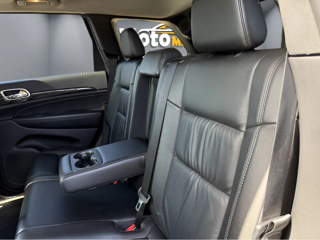 2012 Jeep Grand Cherokee Image 11