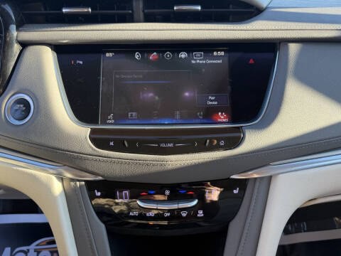 2017 Cadillac XT5 Image 8