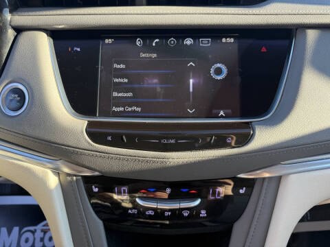 2017 Cadillac XT5 Image 12