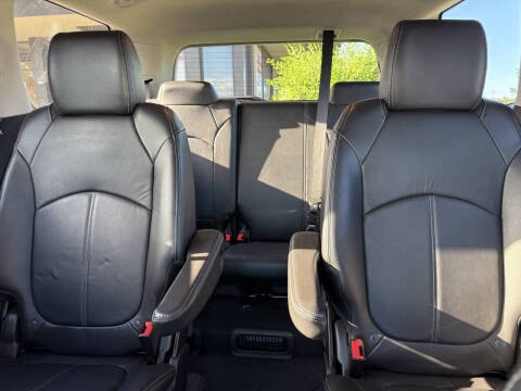 2017 GMC Acadia Image 14