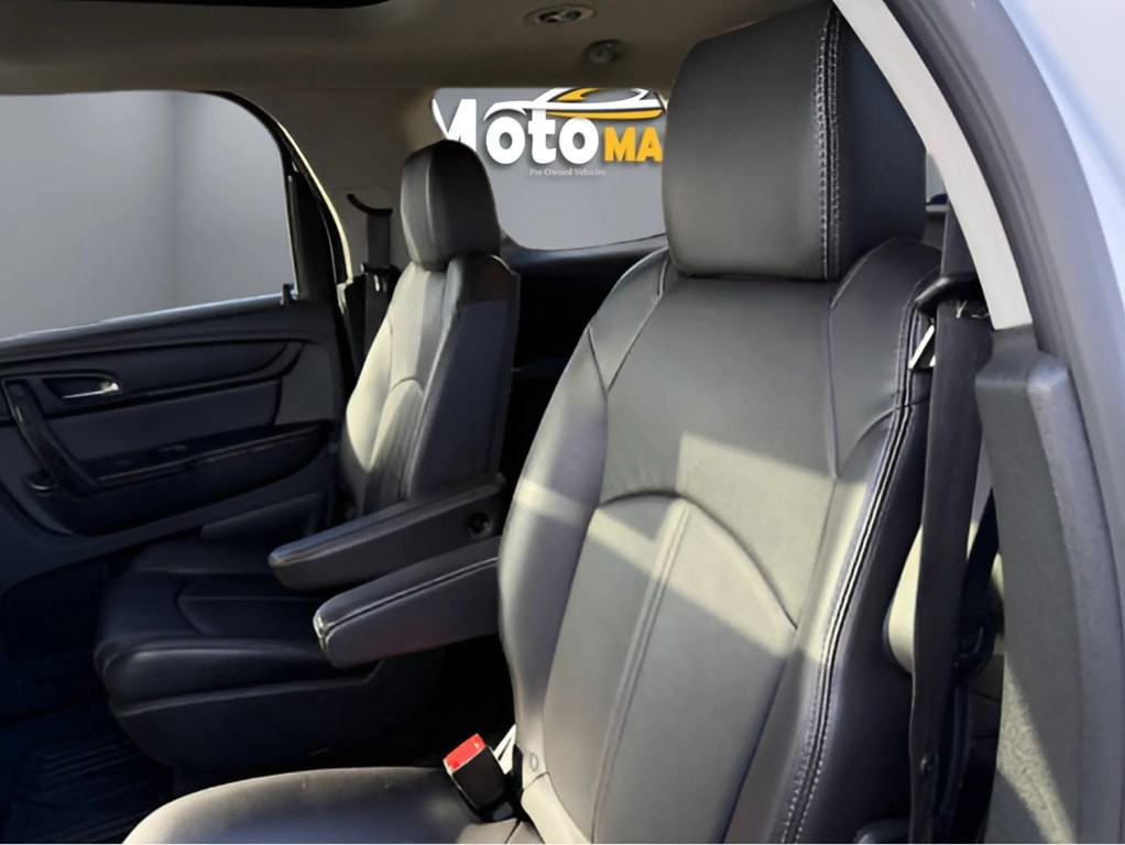 2017 GMC Acadia Image 9