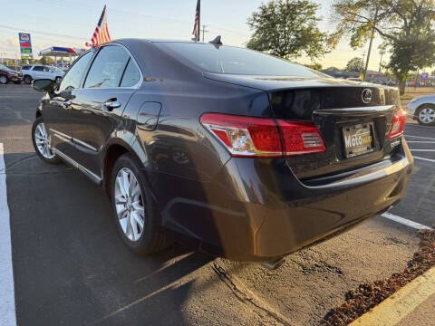 2011 Lexus ES Image 3