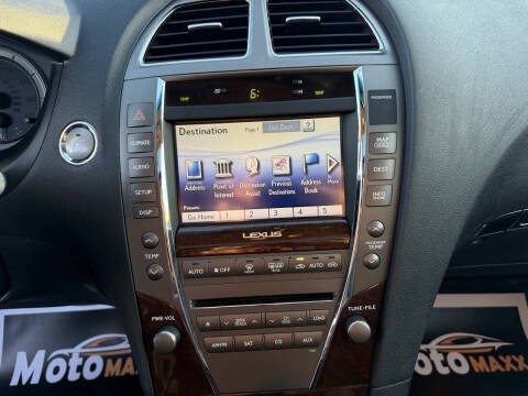 2011 Lexus ES Image 7