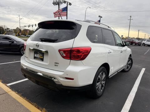 2018 Nissan Pathfinder Image 4