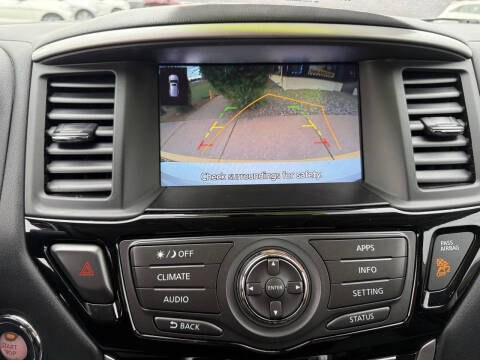2018 Nissan Pathfinder Image 6