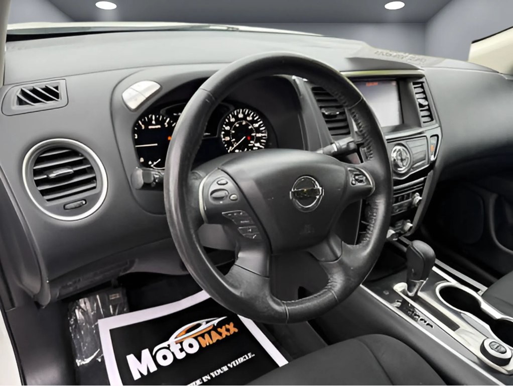 2018 Nissan Pathfinder Image 5
