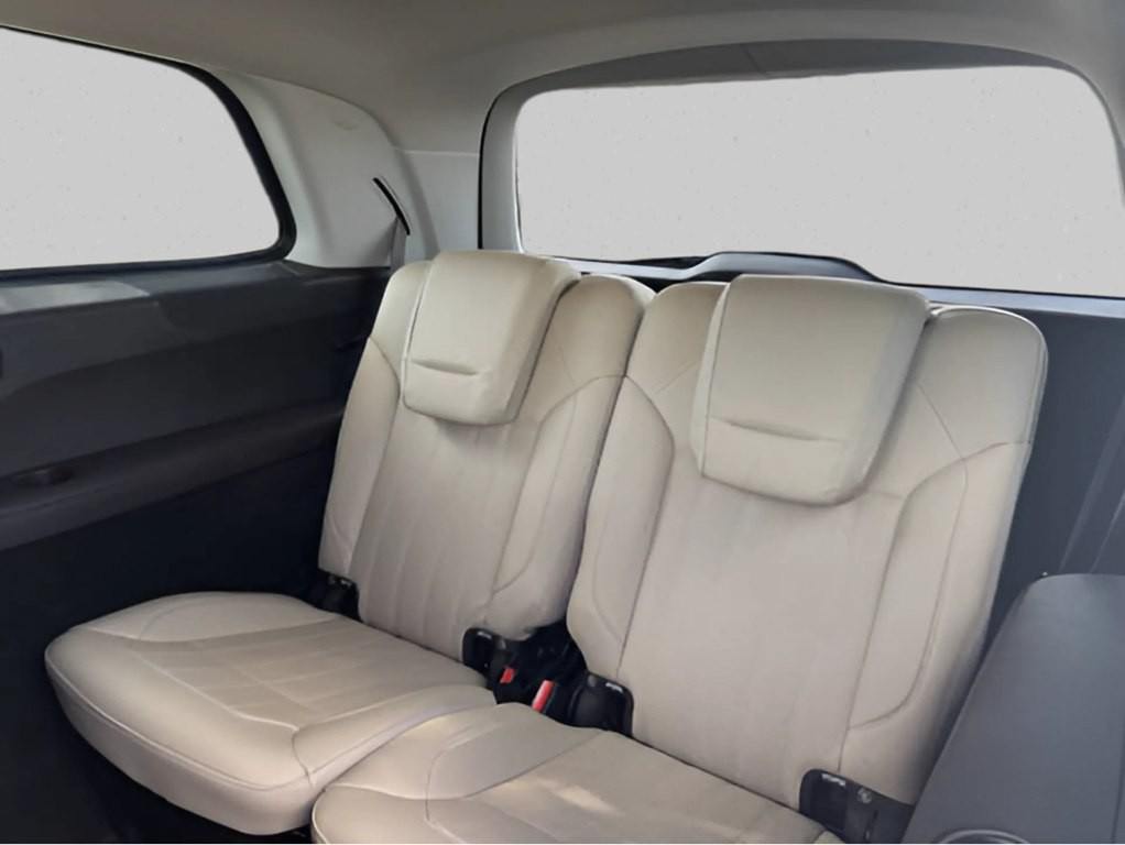 2017 Mercedes-Benz GLS-Class Image 8