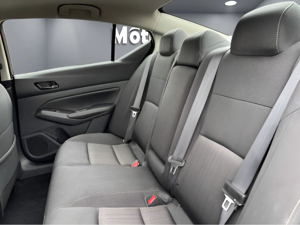 2024 Nissan Altima Image 7