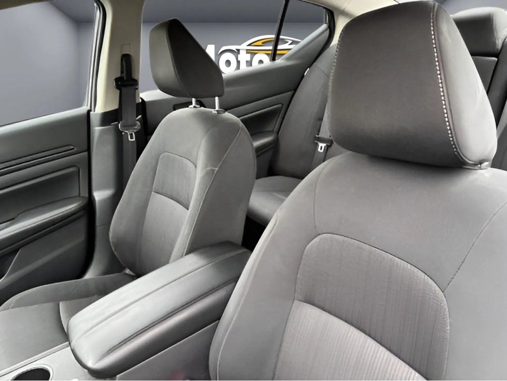 2025 Nissan Altima Image 7