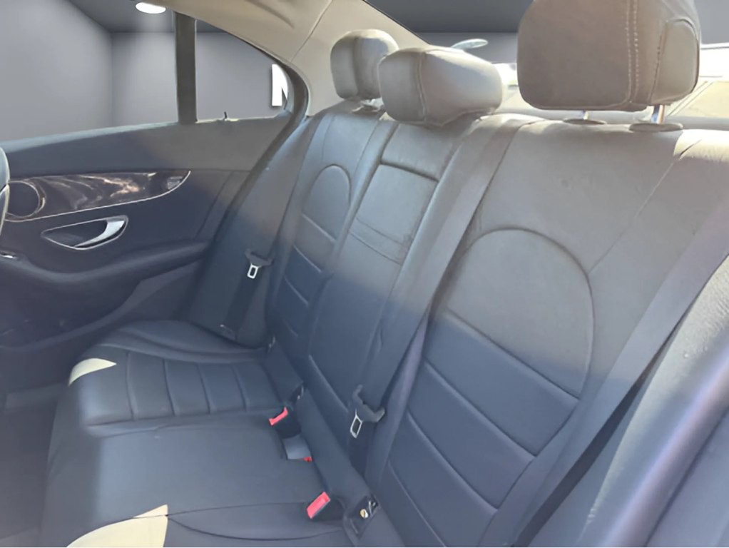 2017 Mercedes-Benz C-Class Image 9