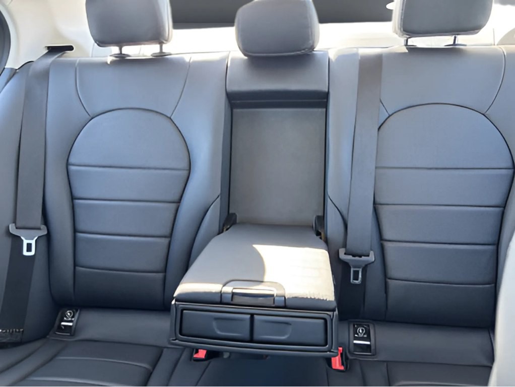 2017 Mercedes-Benz C-Class Image 11